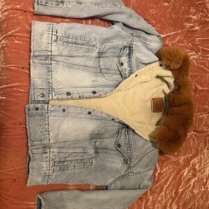 Levi's Light Blue Denim Jacket with Brown Faux Fur Collar
